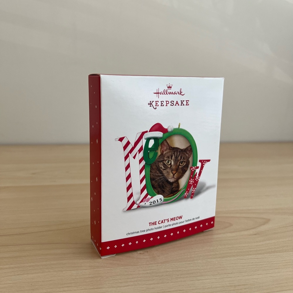 NIB 2015 Hallmark Ornament The Cat’s Meow